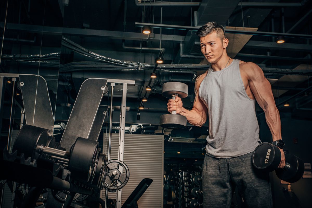 How Many Biceps Exercises You Actually Need to Build Big Arm Muscle
